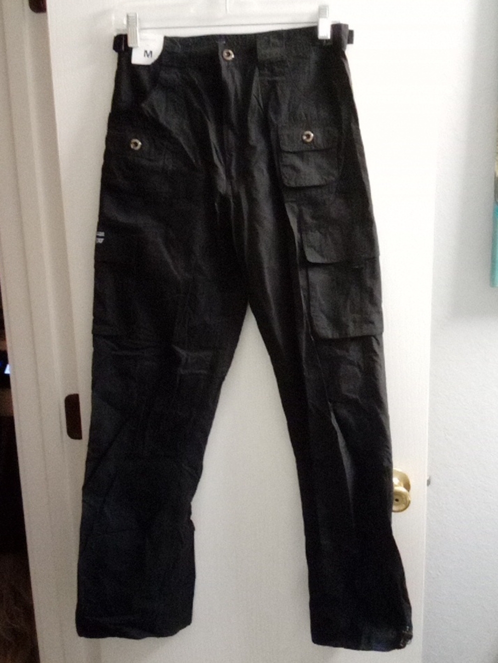 Abercrombie & Fitch Black Cargo Pants with Multiple Pockets